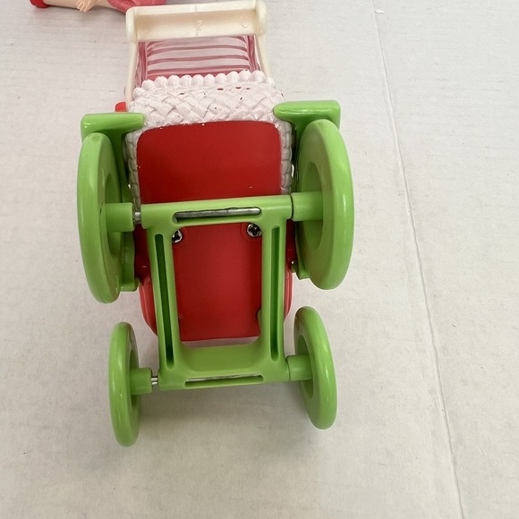 Strawberry Shortcake 2008 Lot Special Edition Doll & RARE!! Playmates Stroller - Picture 5 of 10